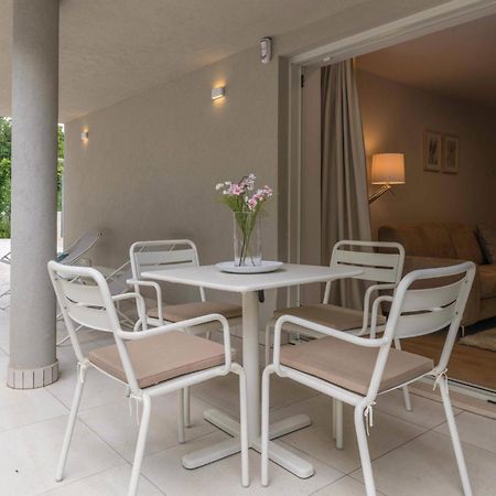 Nice Apartment In Plomin With Jacuzzi Exterior photo